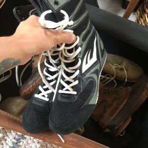 Boxing shoes